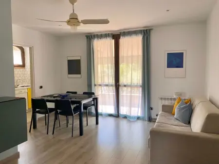 Appartement 2 chambres avec balcon, 200m du lac : photo 15