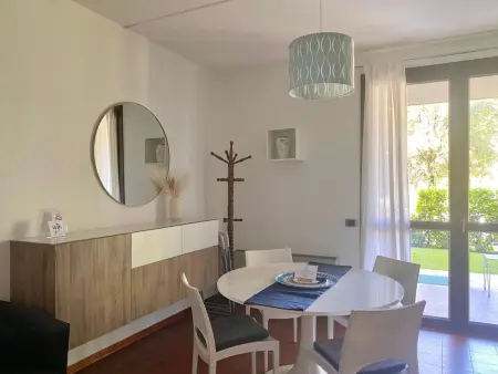 Appartement 2 chambres avec jardin à Sirmione : photo 9