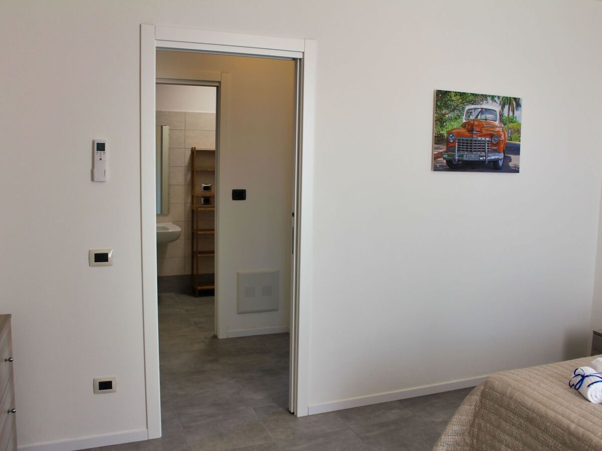 Appartement 2 chambres Manerba, piscine privée et vue lac - Photo 18