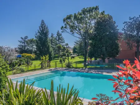 Location appartement à Manerba, Wohnung Dependance mit Gemeinschaftspool