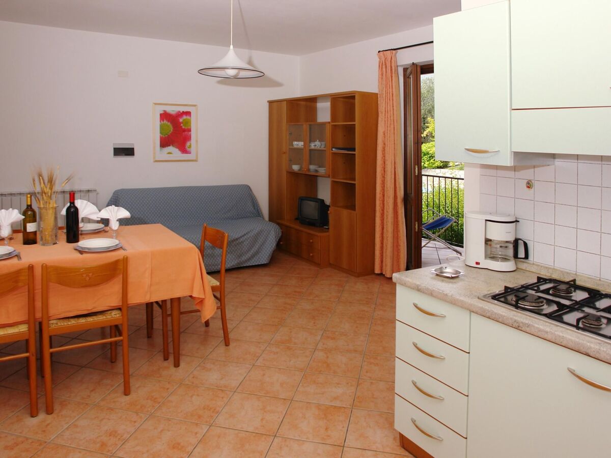 Appartement 3 pièces Manerba, parc résidentiel avec piscine - Photo 5