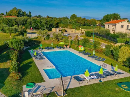 Appartement 3 chambres, balcon et piscine à Moniga del Garda : photo 12