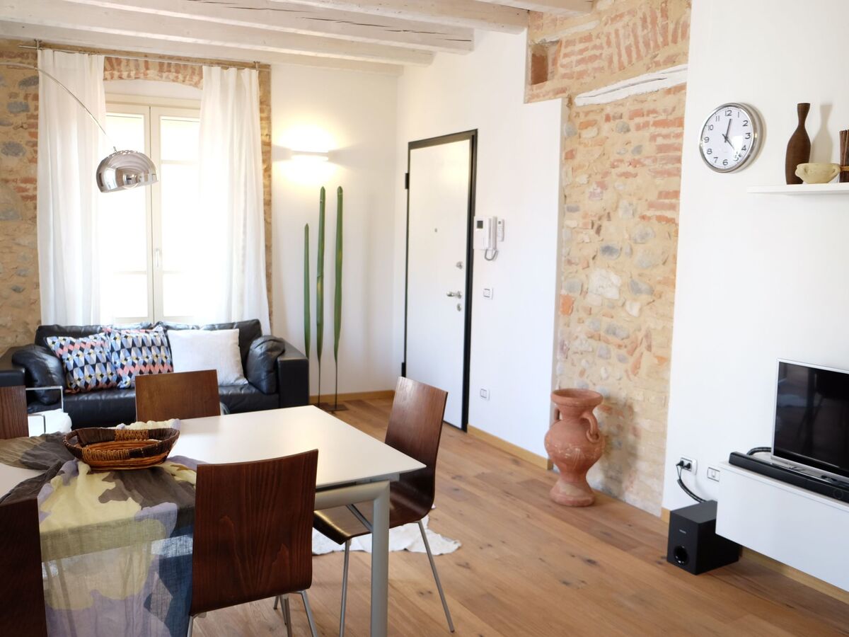 Vista Piazza – Appartement 92m² au cœur historique - Photo 3