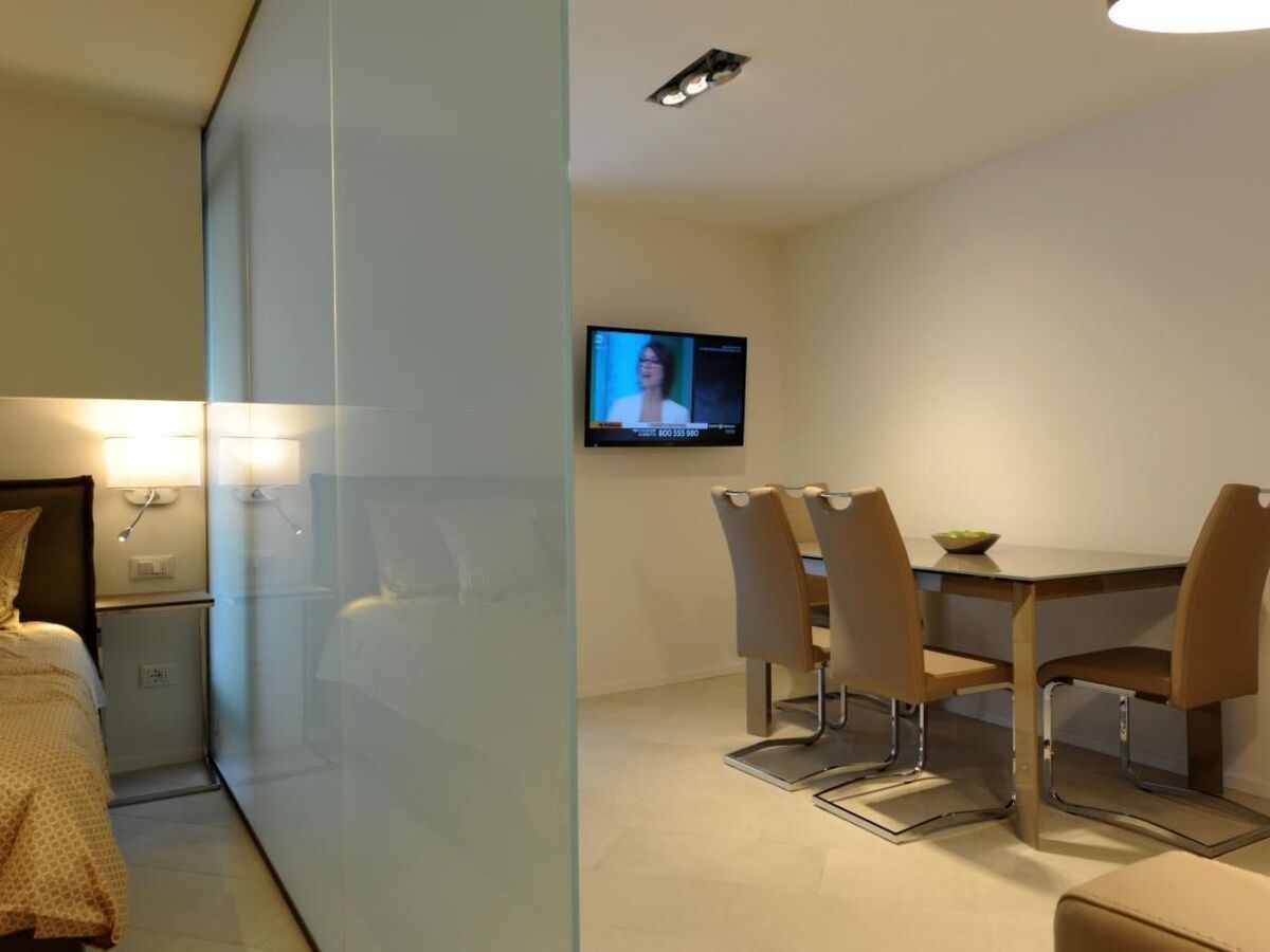 Bella Vacanza 2 – Appartement 60m² à 100m du lac - Photo 9