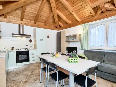 Location maison à Riva del Garda, Freistehende Villa mit großem Innenhof BV7