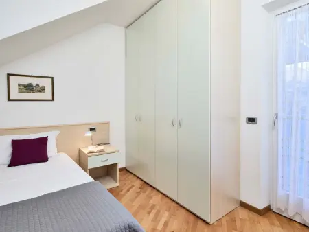 Freistehende Villa mit großem Innenhof BV7, Maison 7 personnes à Riva del Garda - Photo 4