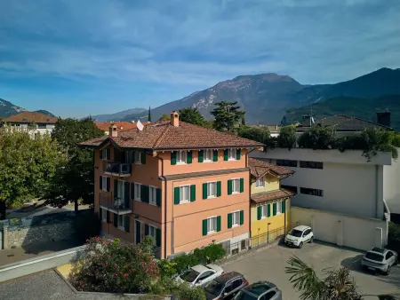 Freistehende Villa mit großem Innenhof BV7, Maison 7 personnes à Riva del Garda - Photo 26
