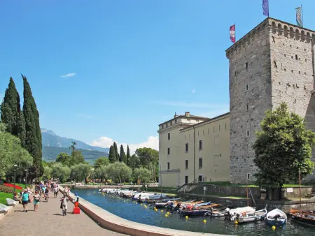 Freistehende Villa mit großem Innenhof BV7, Maison 7 personnes à Riva del Garda - Photo 48