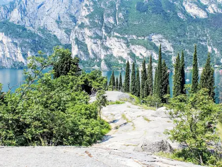 Freistehende Villa mit großem Innenhof BV7, Maison 7 personnes à Riva del Garda - Photo 53