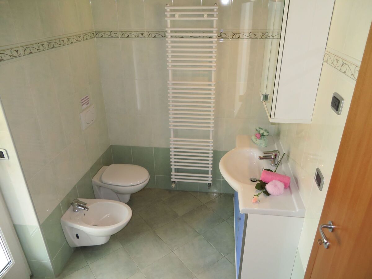Appartement 2 chambres, grand balcon, 3e étage à Riva del Garda - Photo 12