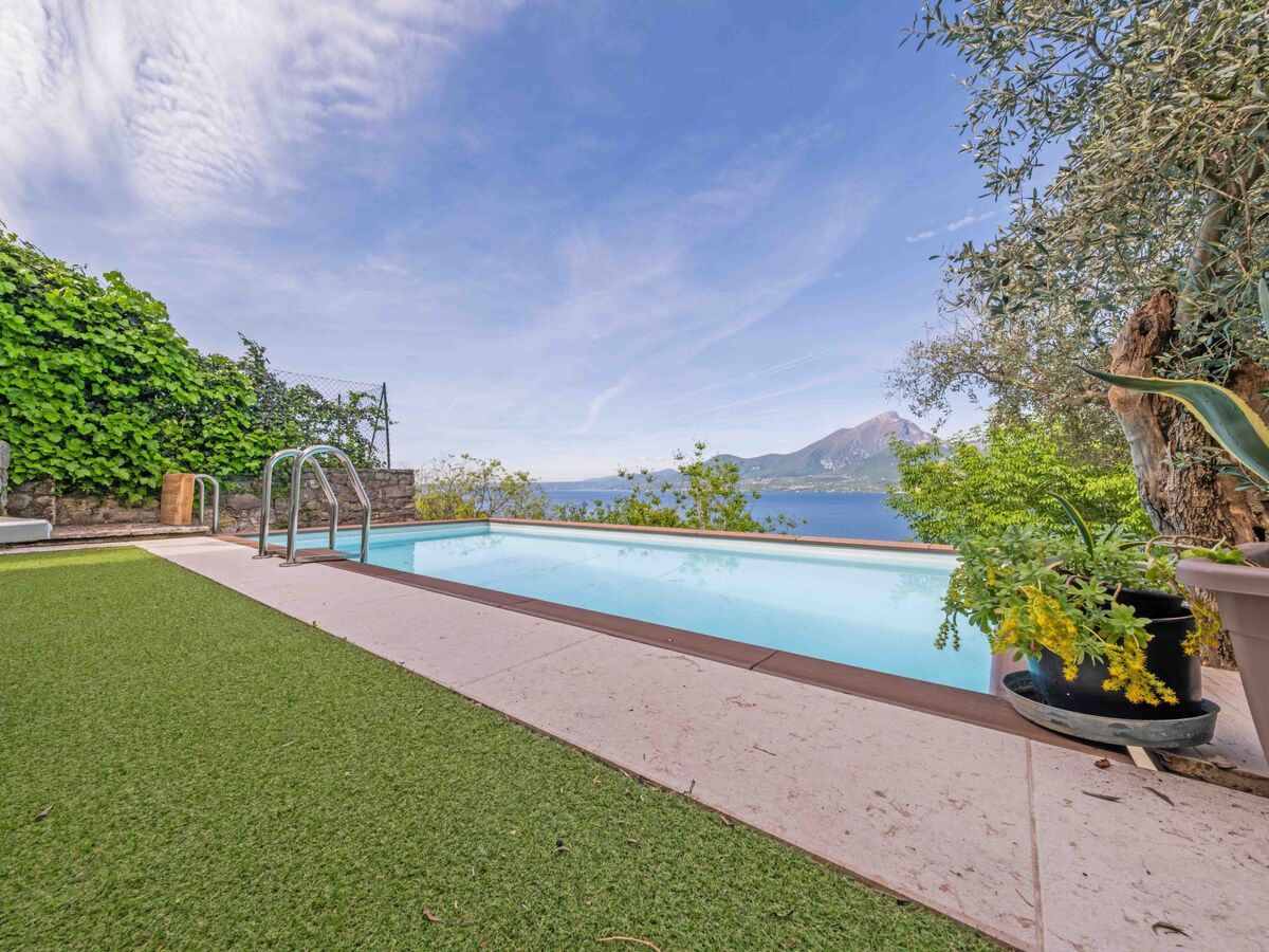 Villa avec piscine privée et vue lac à Albisano - Photo 8