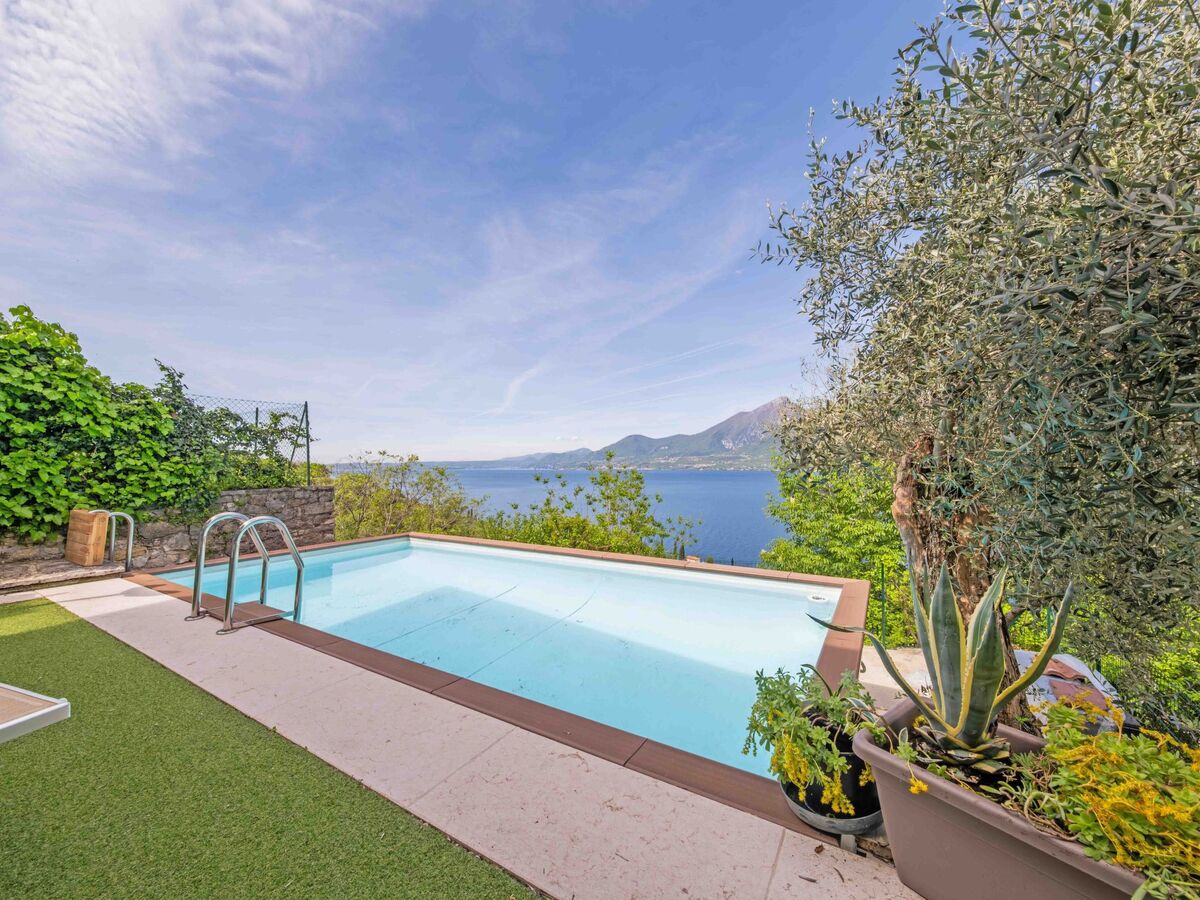 Villa avec piscine privée et vue lac à Albisano - Photo 9