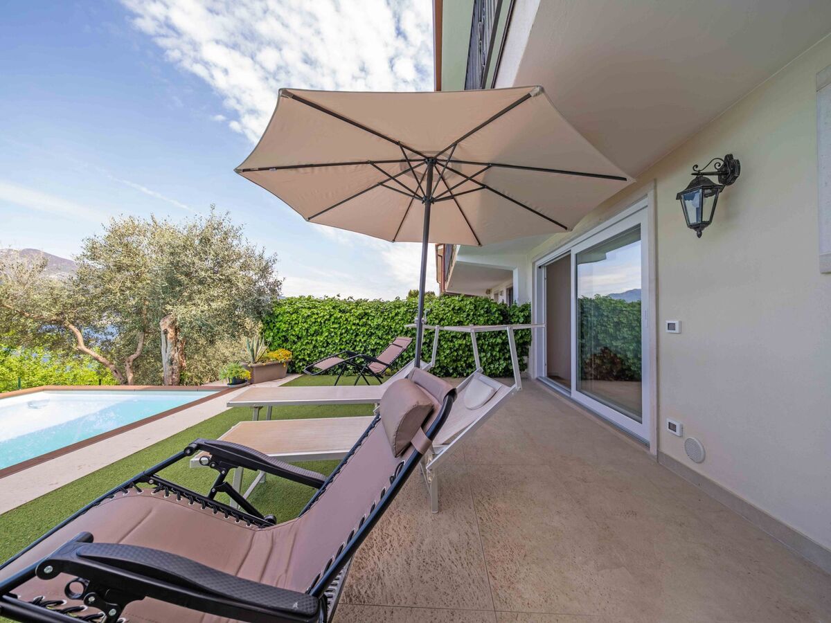 Villa avec piscine privée et vue lac à Albisano - Photo 10