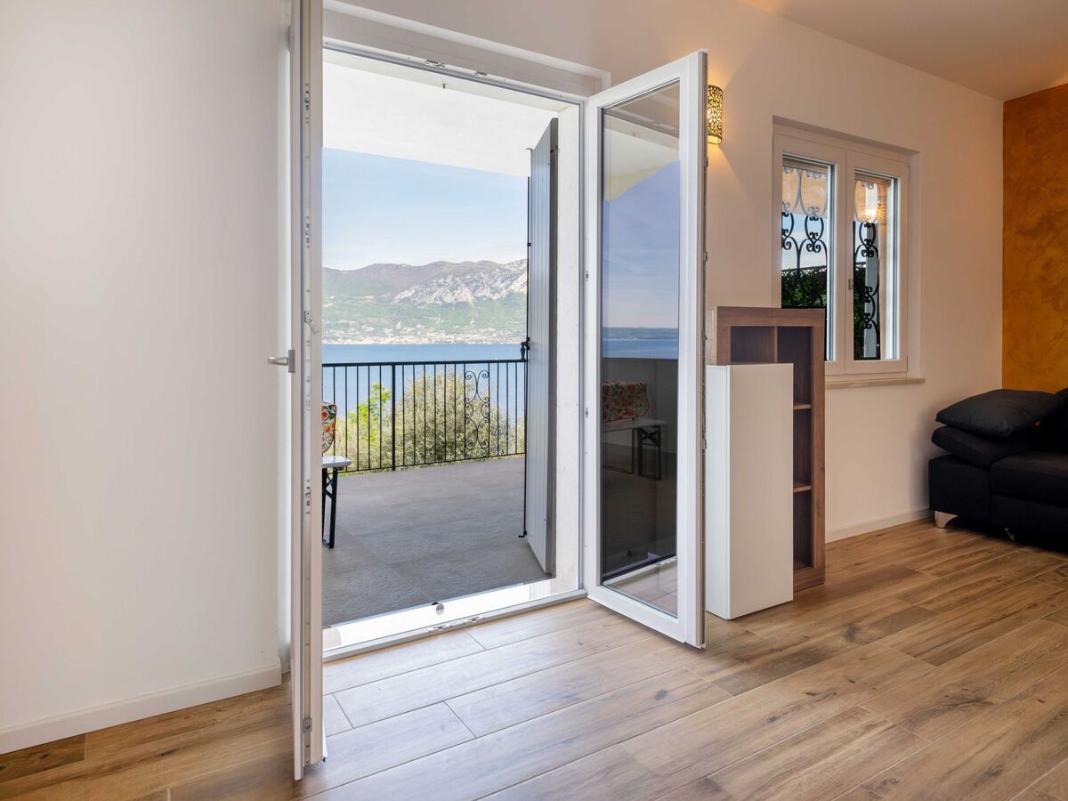 Villa avec piscine privée et vue lac à Albisano - Photo 23