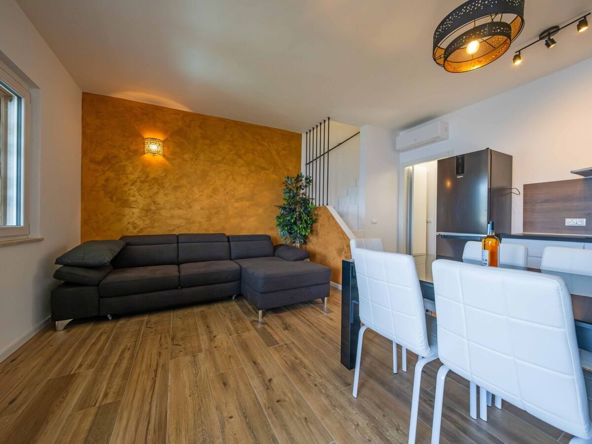 Villa avec piscine privée et vue lac à Albisano - Photo 31