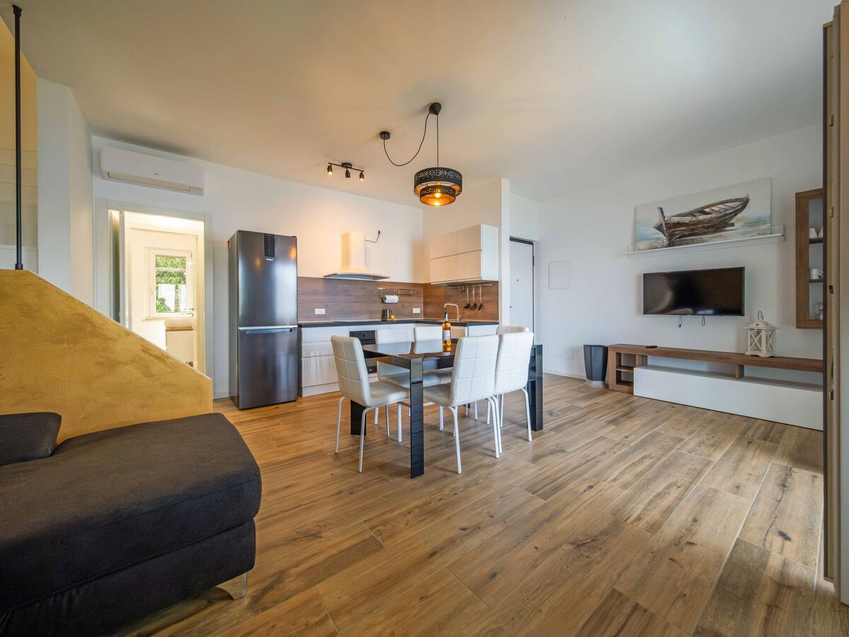 Villa avec piscine privée et vue lac à Albisano - Photo 32
