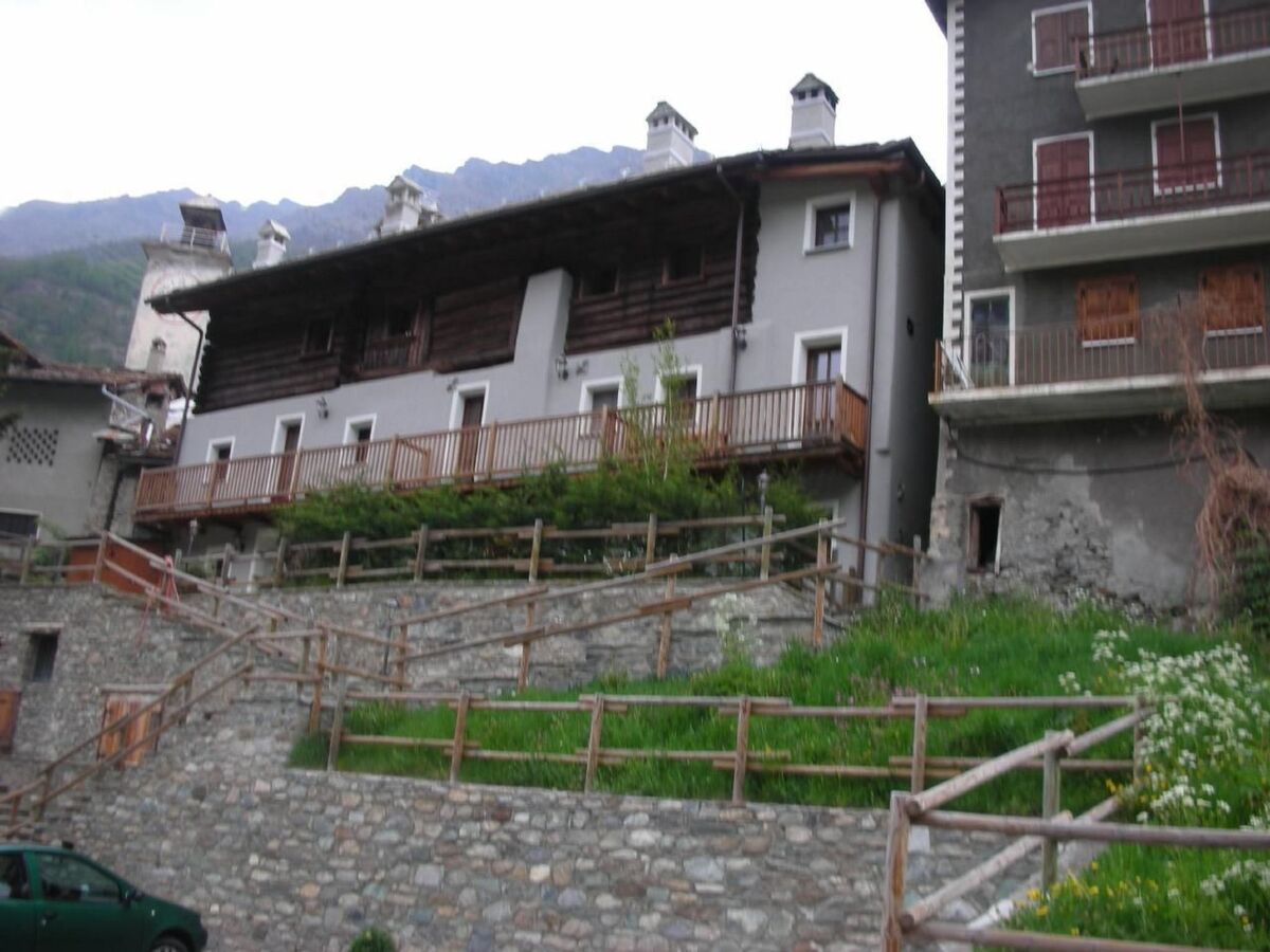 Appartement 2 pers. en rascard du 17e siècle, vue montagne - Photo 1