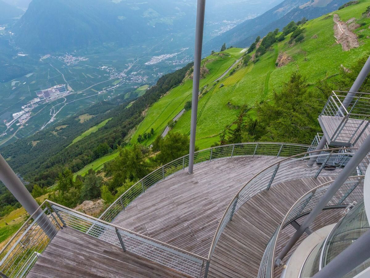 TurmChalet : maison tour avec piscine à Latsch - Photo 3