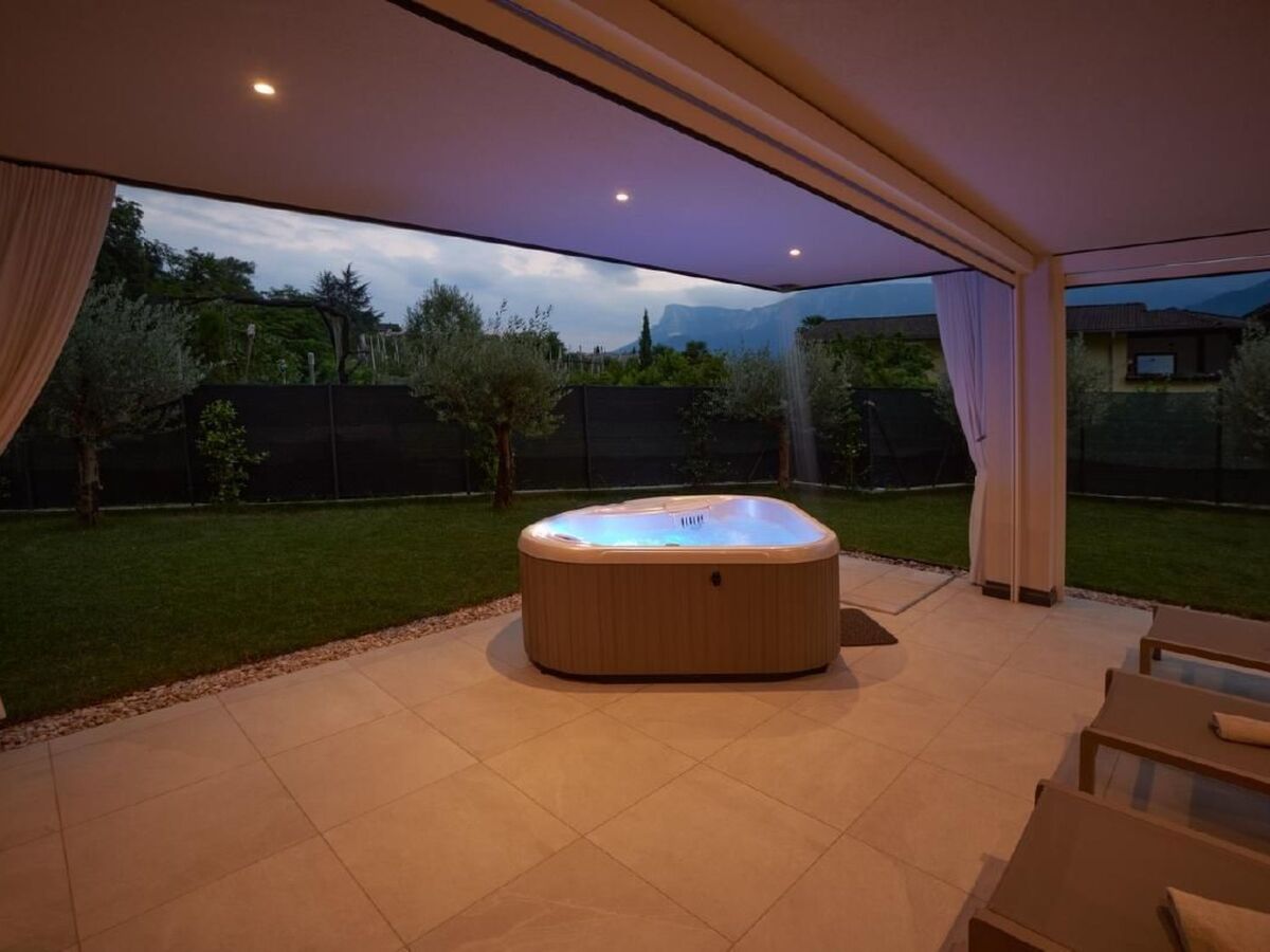 Apt 6 pers. avec piscine privée, sauna et jacuzzi à Postal - Photo 5