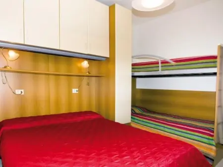 Lero – Appartement 100 m de la plage, terrasse : photo 4