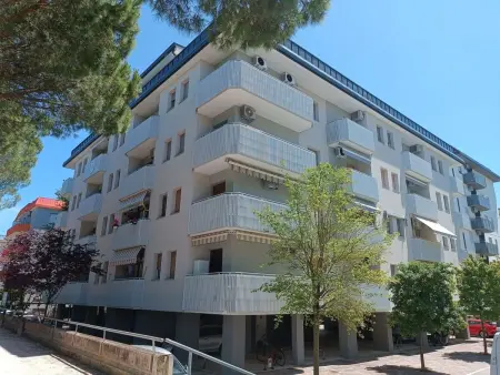 Lero – Appartement 100 m de la plage, terrasse : photo 7