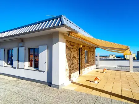 Appartement 'Franco' terrasse 40m² vue mer, 30m plage : photo 2