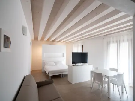 Location appartement à Rosolina Mare, Einzimmerwohnung mit Balkon und Frühstück