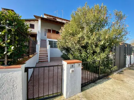 Location maison à Comacchio, Vertikales Haus mit privatem Garten, 2 Klima