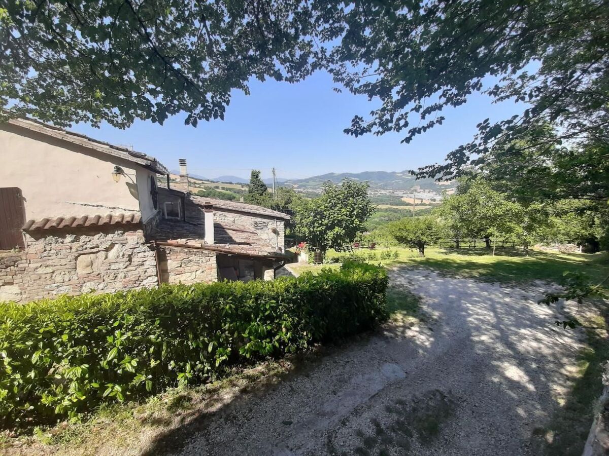 Maison rurale 5 chambres avec 2 piscines à Urbino - Photo 4