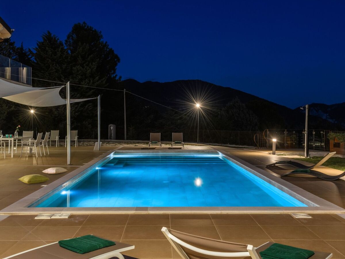 Villa Montefalcone, maison 8 pers. piscines intérieure & extérieure - Photo 24
