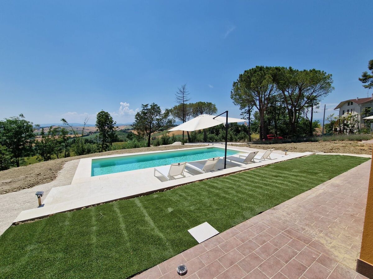 Appartement avec terrasse panoramique et piscine commune - Photo 2