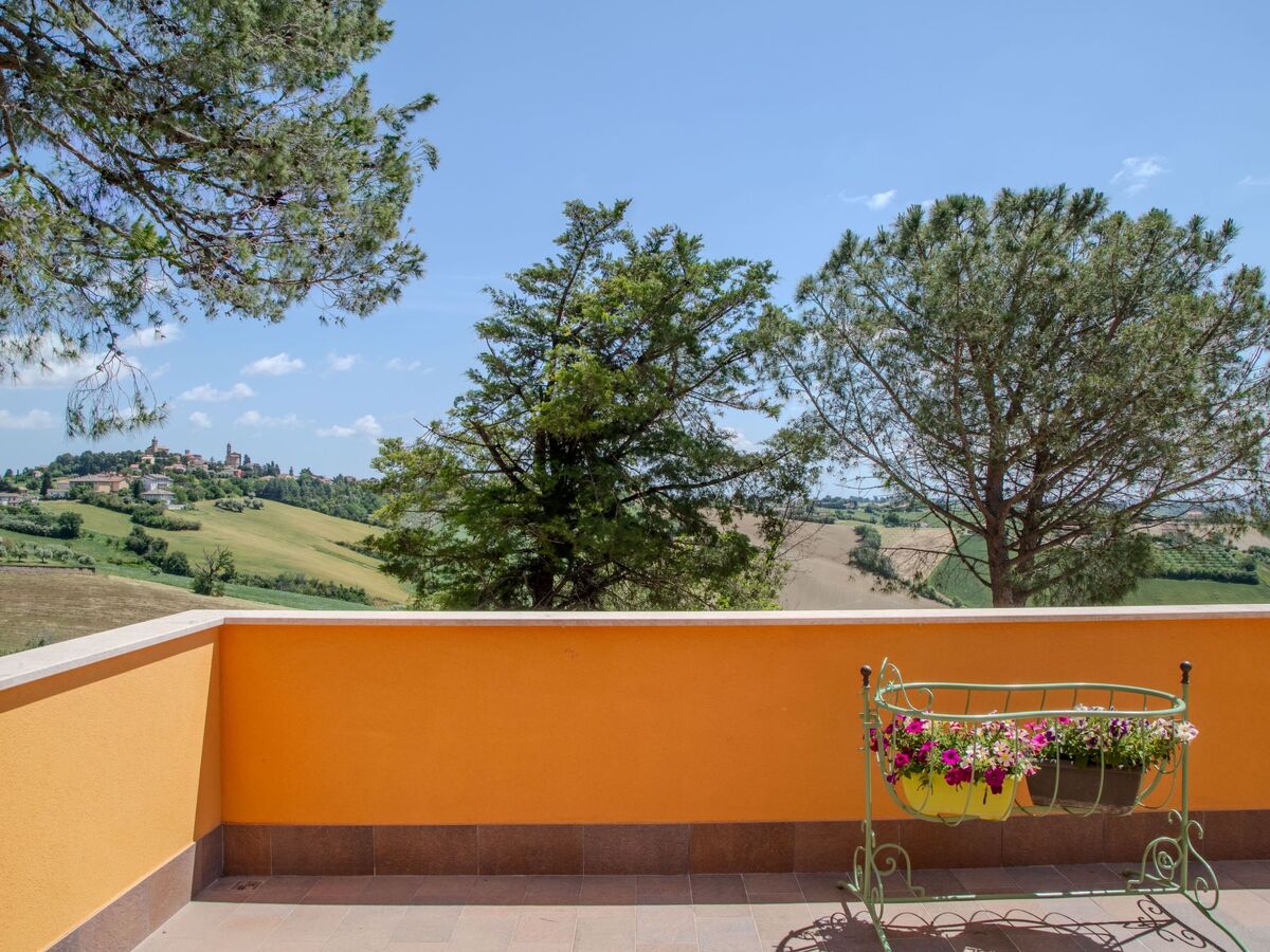 Appartement avec terrasse panoramique et piscine commune - Photo 9