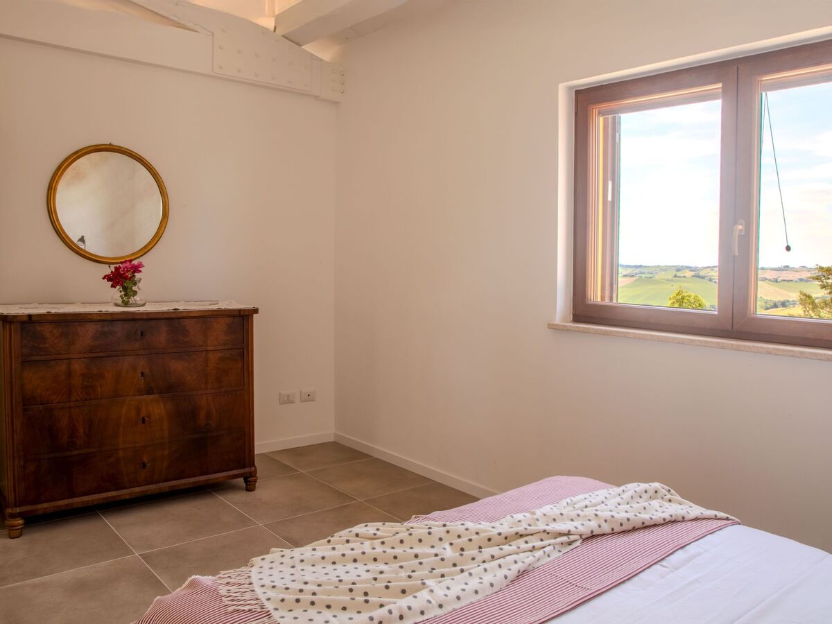 Appartement avec terrasse panoramique et piscine commune - Photo 15