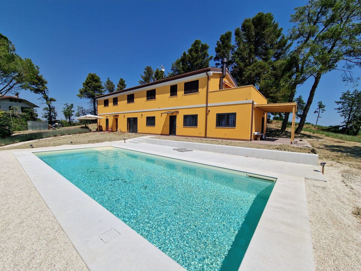 Appartement avec terrasse panoramique et piscine commune - Photo 21