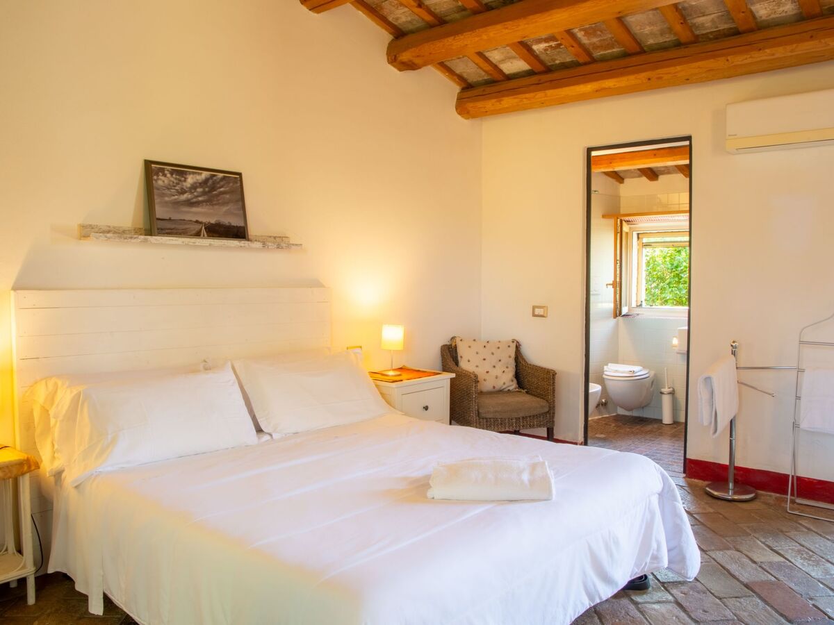 Villa degli Oleandri : maison avec piscine privée à Ostra - Photo 8