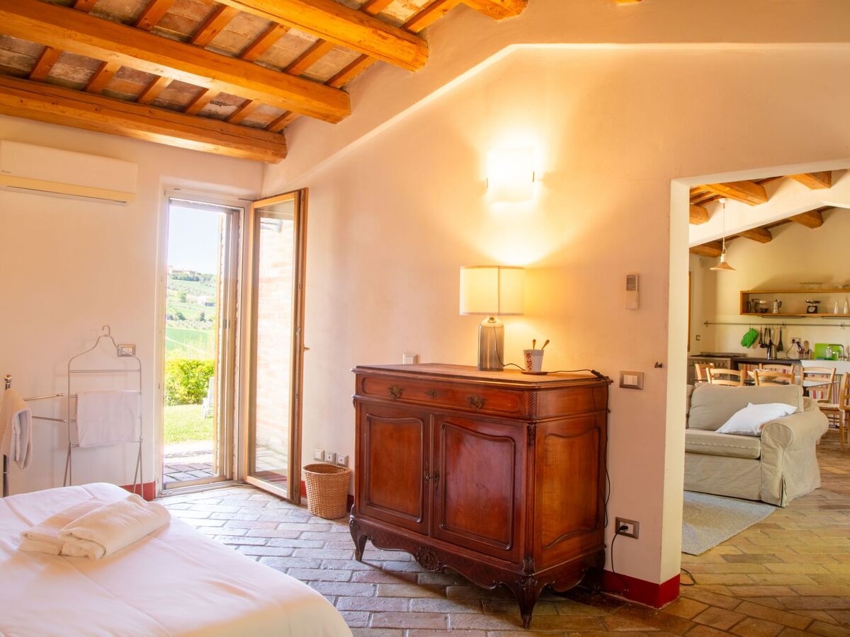 Villa degli Oleandri : maison avec piscine privée à Ostra - Photo 9