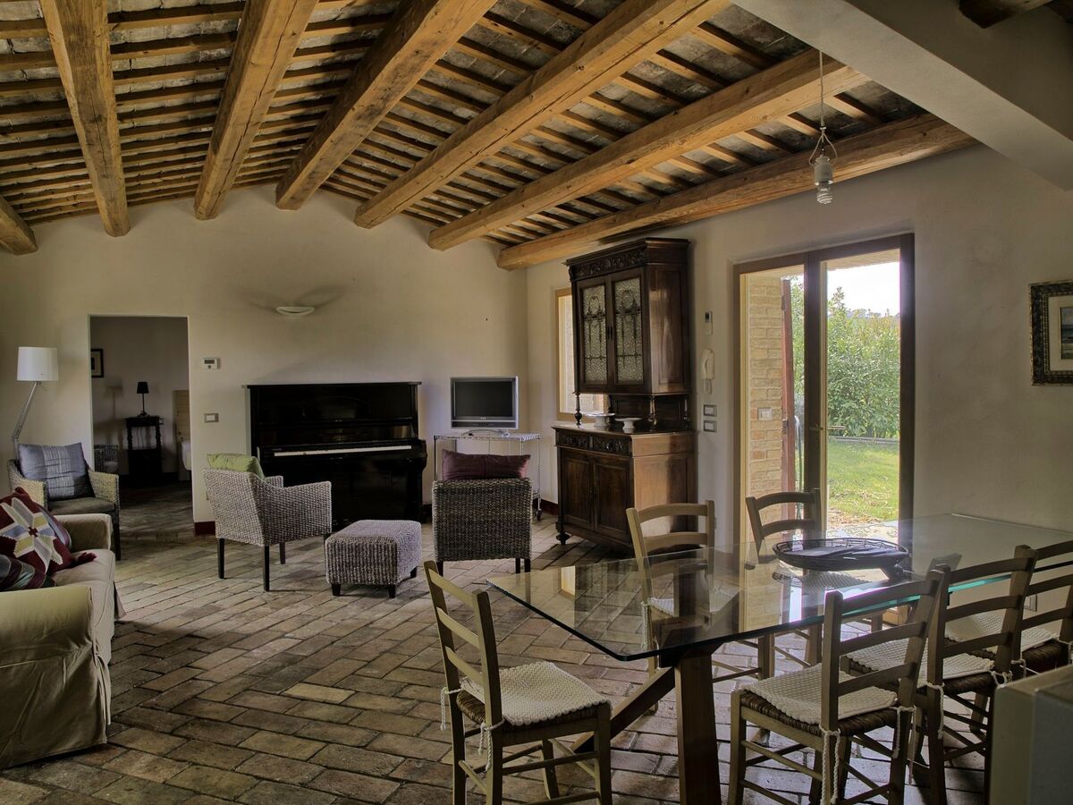 Villa degli Oleandri : maison avec piscine privée à Ostra - Photo 12