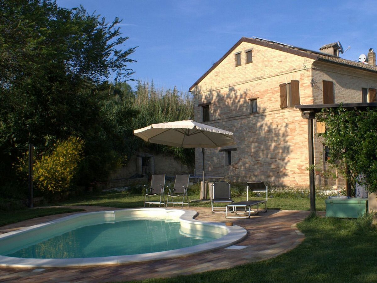 Casa il Girasole - Maison de campagne avec piscine à Macerata - Photo 2