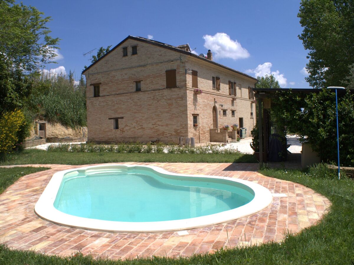 Casa il Girasole - Maison de campagne avec piscine à Macerata - Photo 5