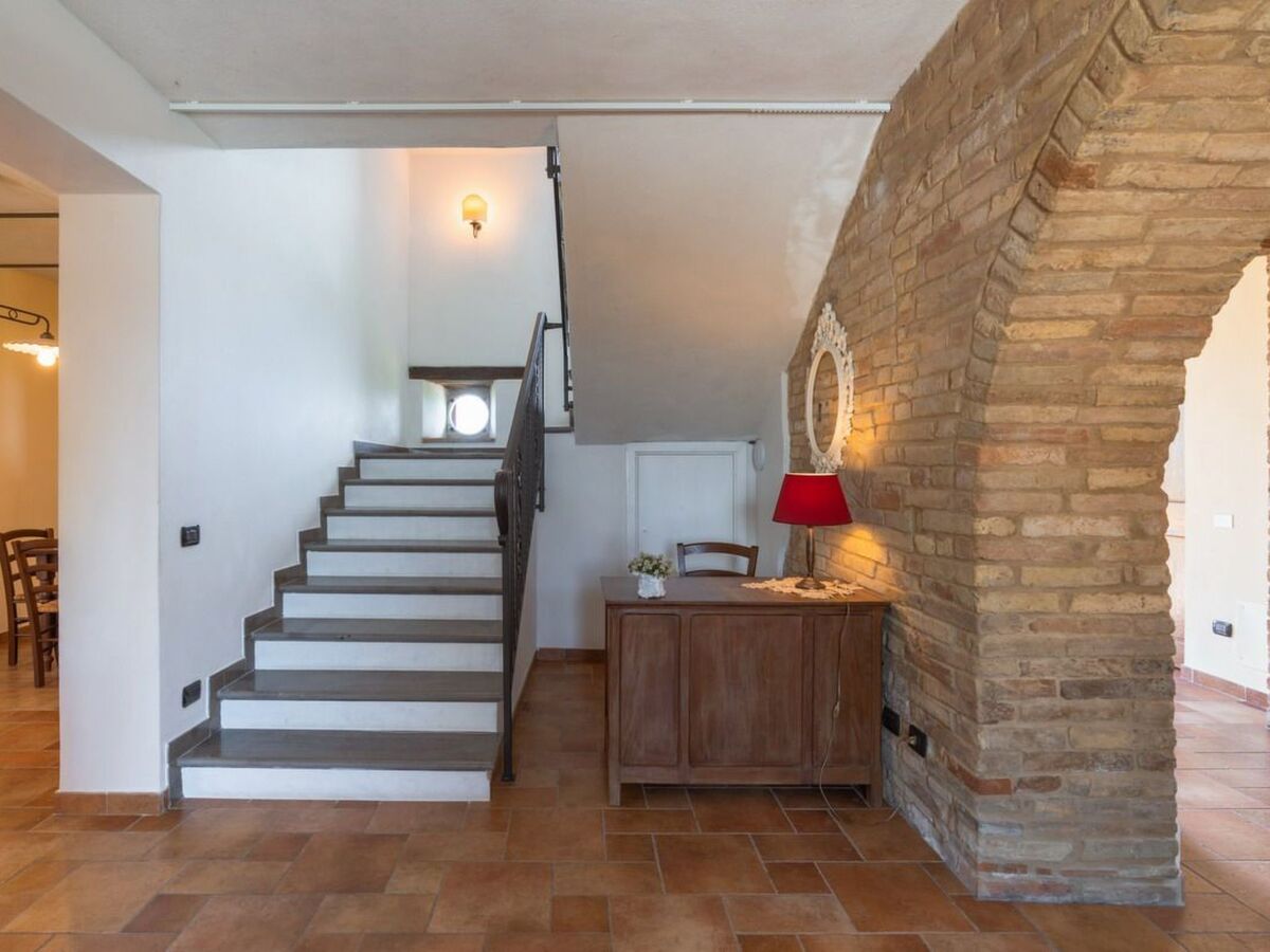 Villa Mara – Maison 6 chambres, pool et spa à Cessapalombo - Photo 16
