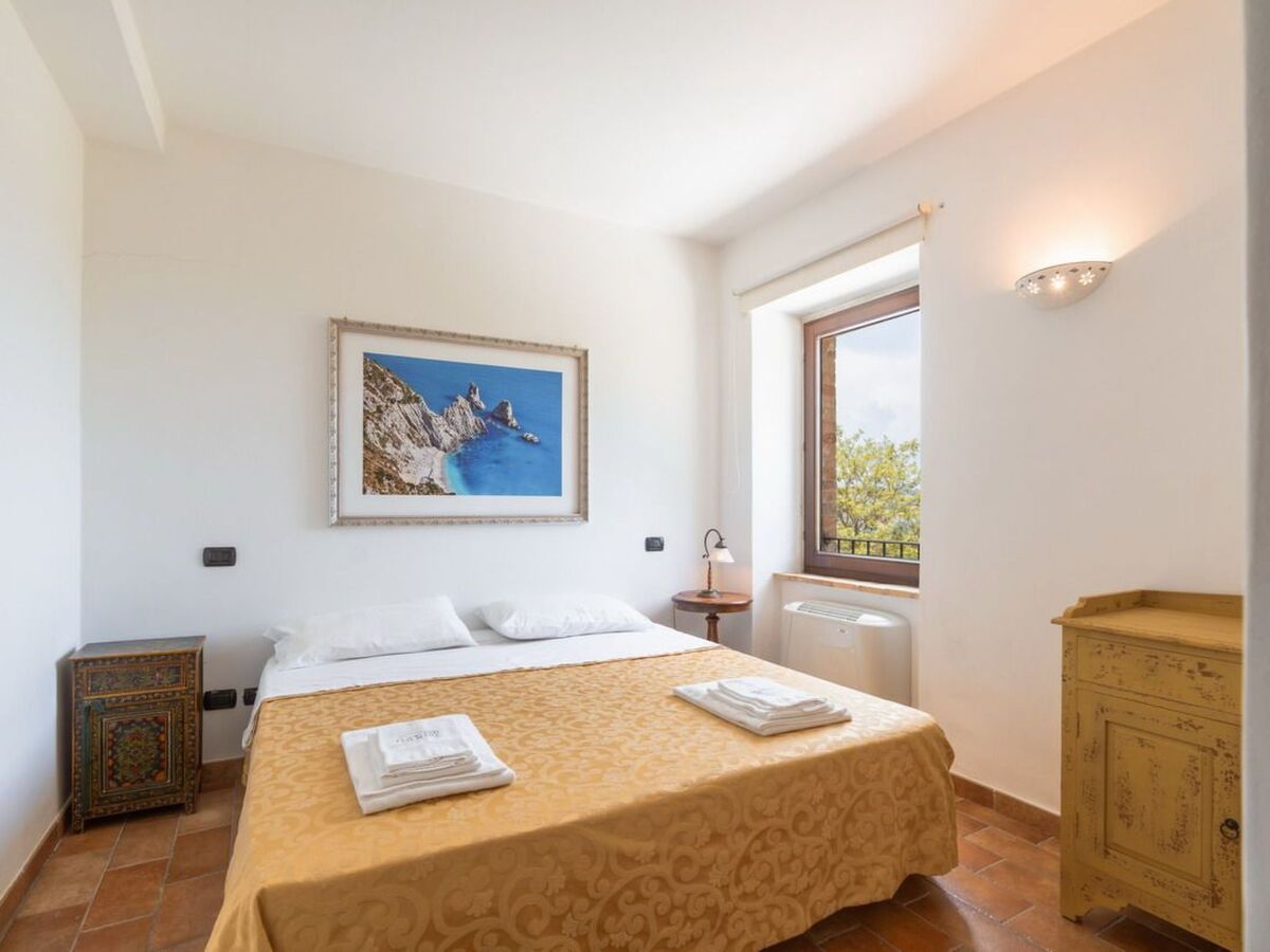 Villa Mara – Maison 6 chambres, pool et spa à Cessapalombo - Photo 21