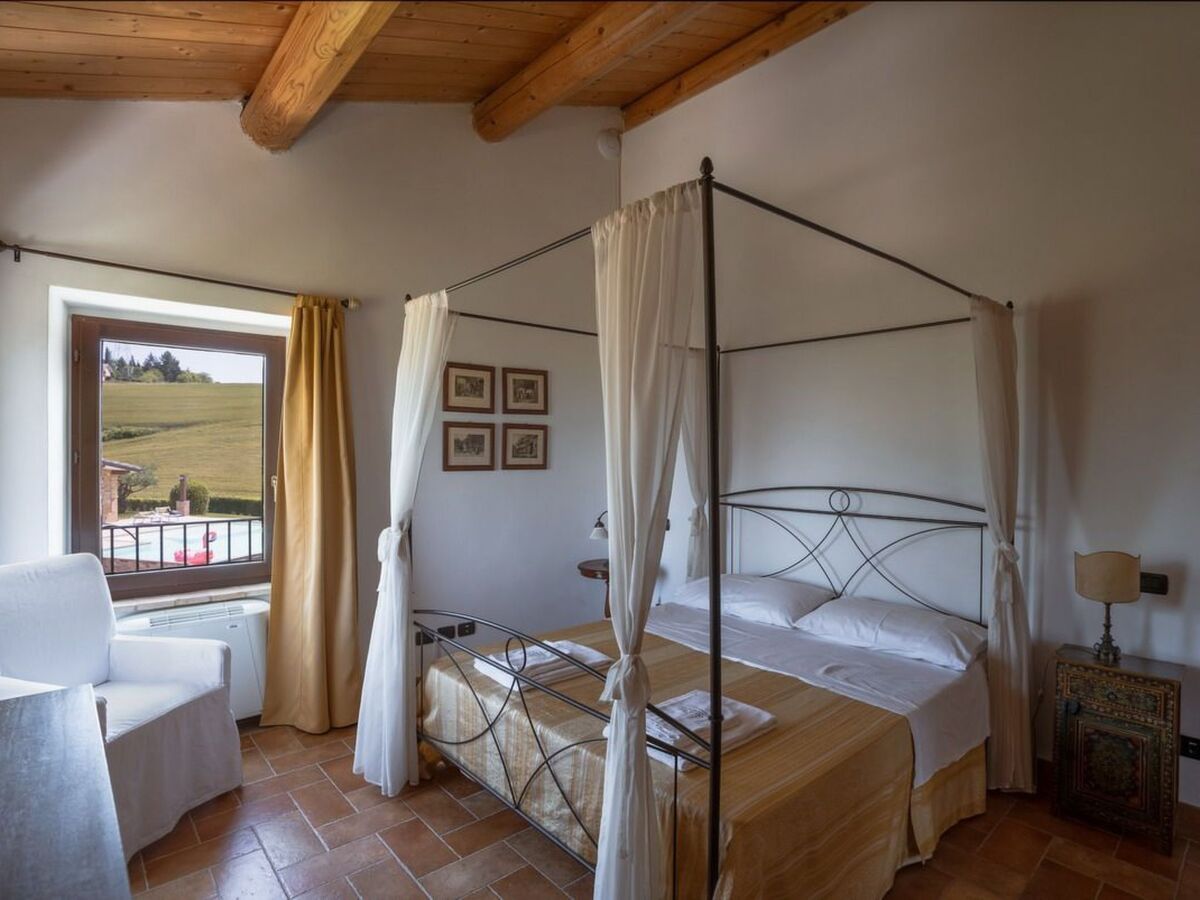 Villa Mara – Maison 6 chambres, pool et spa à Cessapalombo - Photo 24