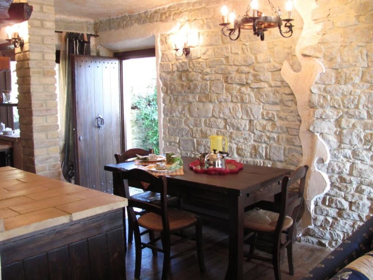 Appartement panoramique en pierre, Cessapalombo - Photo 5