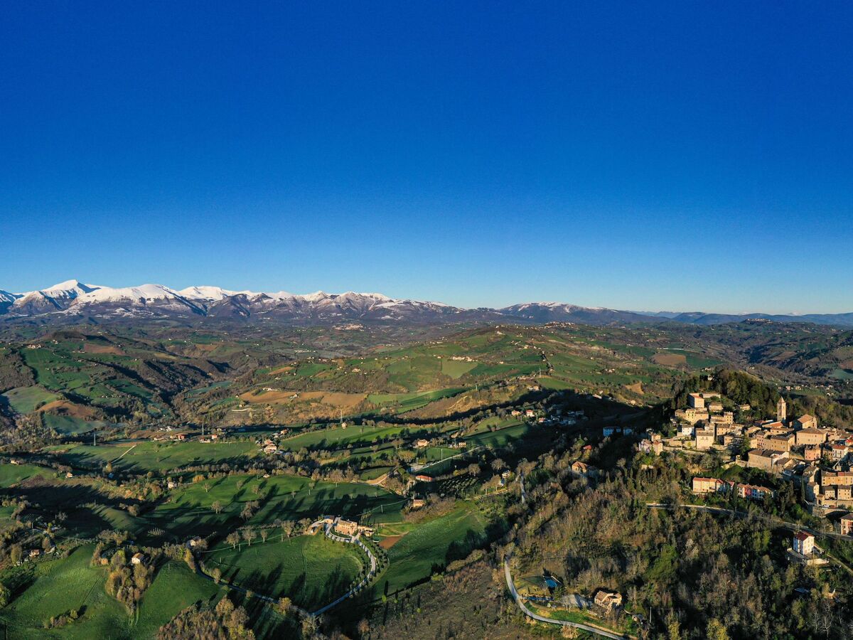 Appartement panoramique en pierre, Cessapalombo - Photo 29