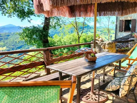 Location appartement à Cessapalombo, Charmante Wohnung, einzigartiges Panorama