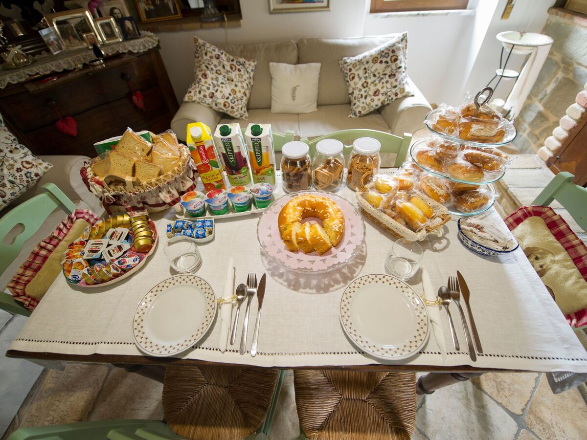 Chambre avec poutres apparentes à Roccafluvione - Photo 14