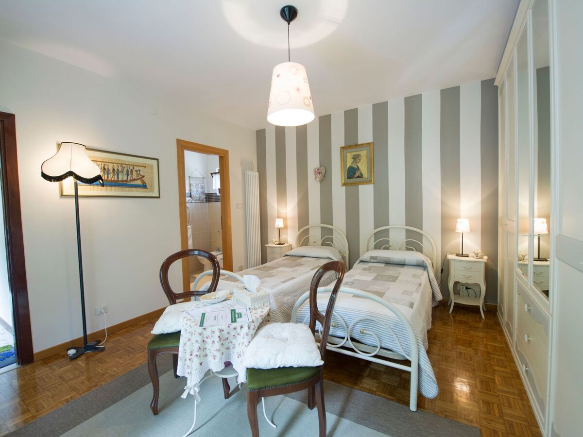Flower Room à Roccafluvione, 25m² avec balcon - Photo 4