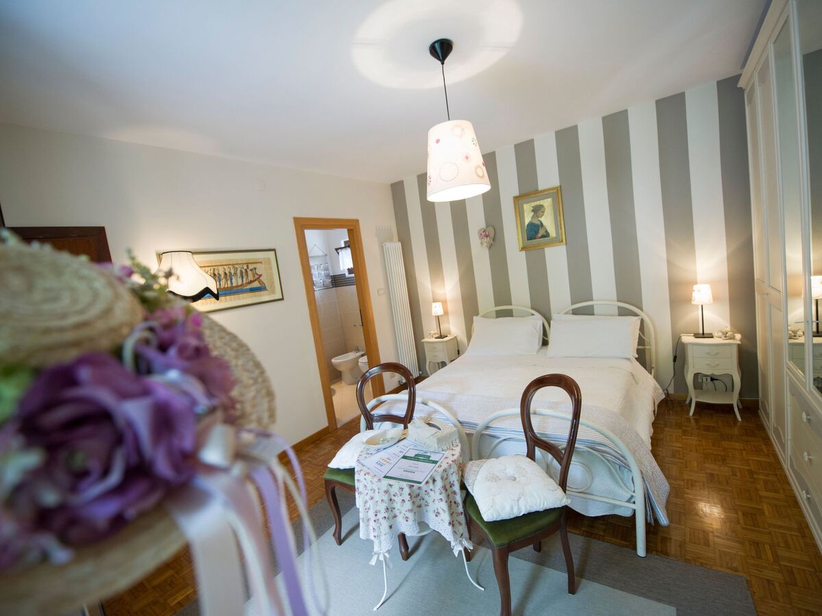 Flower Room à Roccafluvione, 25m² avec balcon - Photo 9