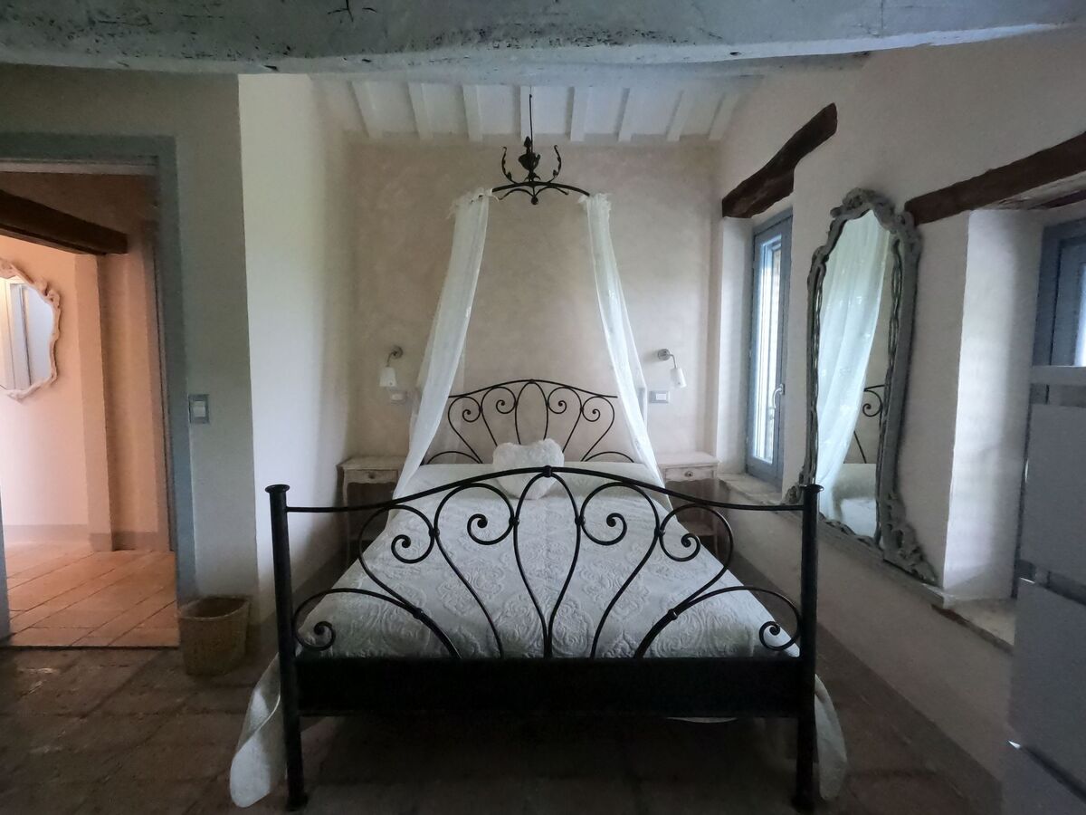 Casale Iris – Maison 12 pers., piscine & vues Sibillini - Photo 9