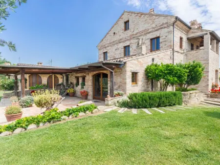 Location maison à Fermo, La Villa degli Ulivi - Landhaus mit privatem Pool